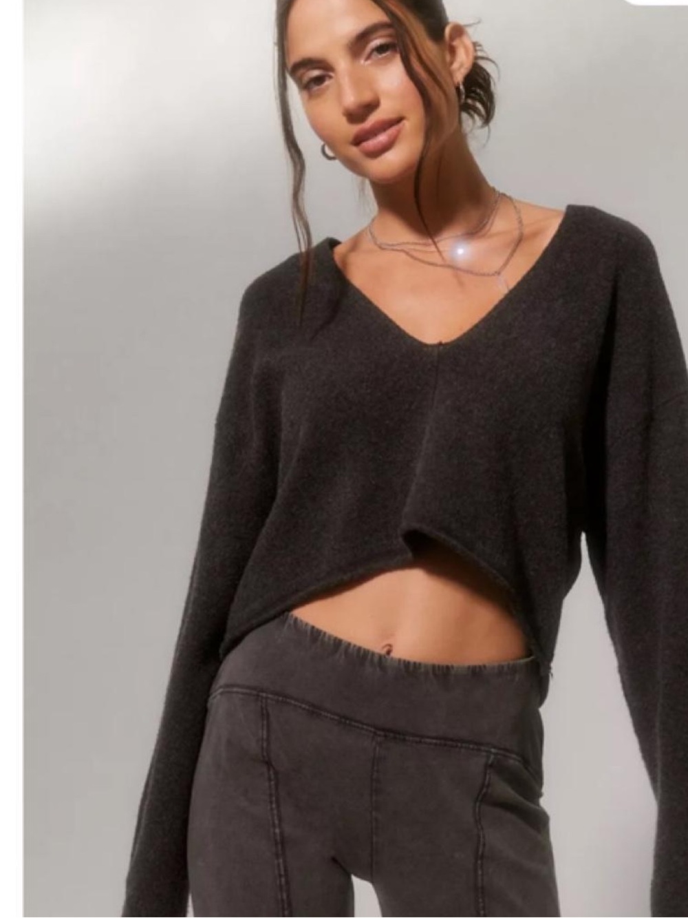 BDG Valeria Dark Gray Cropped V-Neck Pullover Sweater size XS